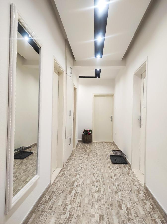 Garden House Apartment 트레빈예 외부 사진